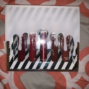 Kylie Jenner Christmas Kollection Lipsticks 🎄